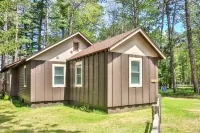 Stunning Lakefront Retreat - Scenic Views, Fireplace, Deck