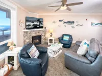 Oceanfront Deck and Private Hot Tub - Stunning Coastal Sanctuary