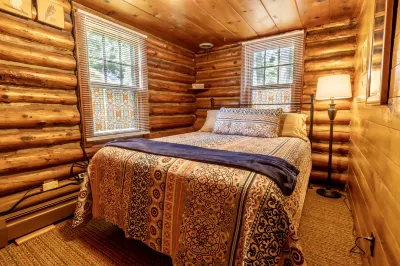 Bright Four-Season Room and Cozy Fireplace - Charming Log Cabin