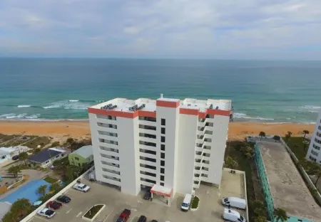 Oceanfront Views and Spacious Balcony - Gorgeous Coastal Retreat Отели в г. Ормонд-Бай-Те-Си