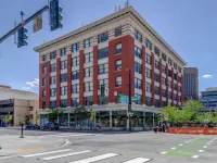 Stunning Capitol Views and Modern Amenities - Luxurious Urban Oasis