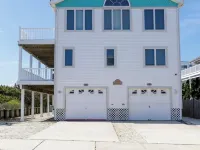 Million Dollar BeachFront 182 Five Star Great Spring Getaway Some May June Avail Hotels in Sea Isle City