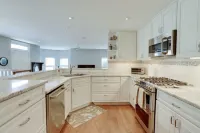 Charming Historic Retreat with Gourmet Kitchen - Inviting and Spacious