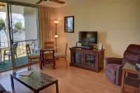 Fantastic ocean view - enjoy sunsets on the lanai Hotels in Maalaea