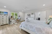 Lighthouse End Retreat - Coastal Charm & Serene Setting Hotels in Sanibel