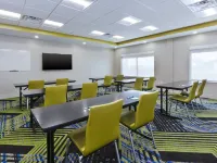 Holiday Inn Express & Suites PAINESVILLE - CONCORD by IHG Hotels in Lake County