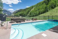 Etta Place 111 Hotels in Mountain Village