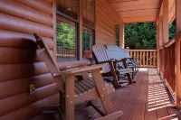 Hot Tub, Fire Pit and Scenic Porch Retreat - Charming Private Cabin Hotel di Sevier County