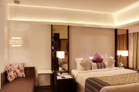 The Sahil Hotel Hotel dekat Jaslok Hospital and Research Centre