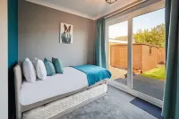 Host & Stay - Sands Walk Cottage Hotels near Longbeck Nurseries