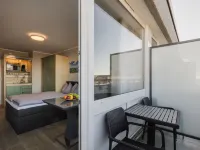 Centerroom München City Hotels near Petuelring underground station
