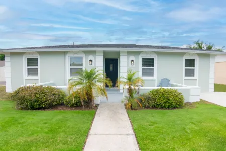 Delray House with Hot Tub & Game Room