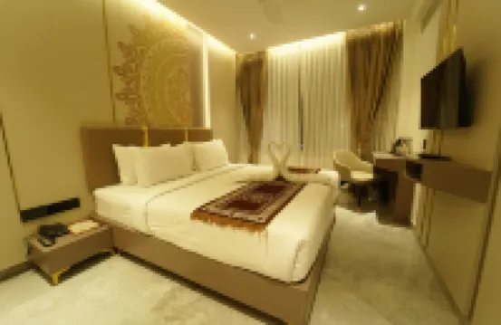 ยูวราจ์ เล รอยัล