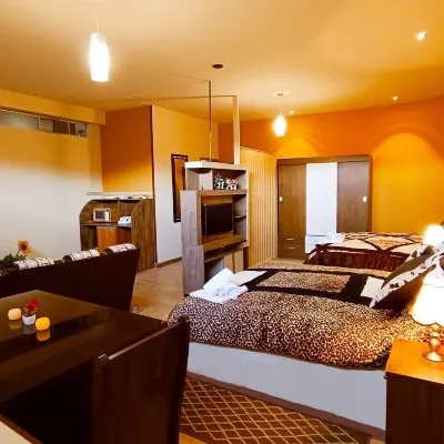 Hotel Gran Aurum Hotels near Megacenter Bolivia