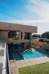 Escapade Lux Boutique Residence - Swimmingpools
