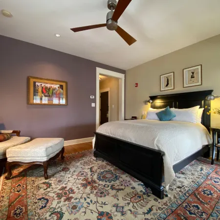 Showers Inn