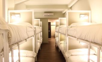 Poshtel Bilbao - Premium Hostel