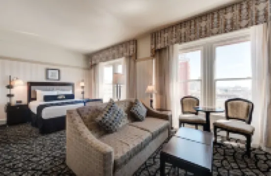 Gaslamp Plaza Suites Các khách sạn gần Cầu Coronado