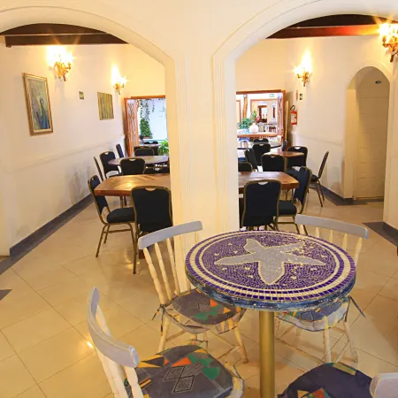 Hotel Casa Branca Отели рядом с достопримечательностью «Пляж Энсеада»