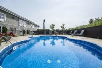 Econo Lodge Inn & Suites Hotels in Montmagny