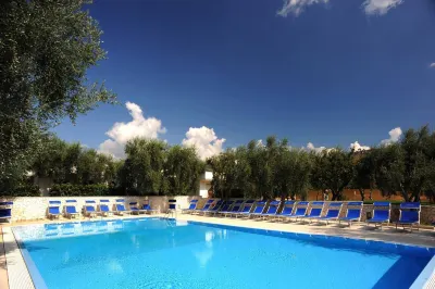 "saracena" Holiday Home with Private Beach and Swimming Pool