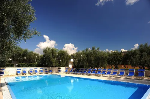 "saracena" Holiday Home with Private Beach and Swimming Pool