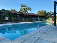 Puffers Inn Hotels in Russell Island