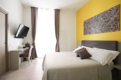 Toledo 16 Luxury Suites Hotels in Naples