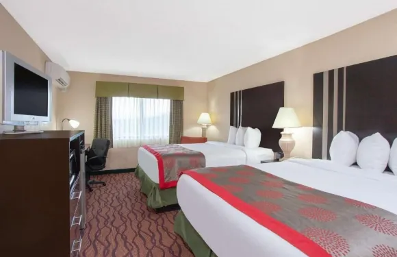 太空海岸酒店 - 蒂特斯維爾/肯尼迪航天中心