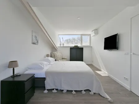 Holiday Home Near Sophia Beach and Marina