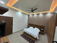 Hotel the Divine Cloud Inn - พร้อมอาหารเช้า