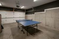 Luxury Retreat: Rooftop Hot Tub Double Deck & Game Room - ジャグジー