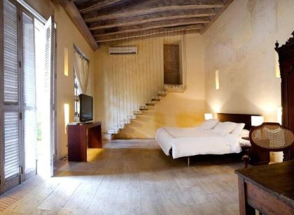 Casa Pombo 102