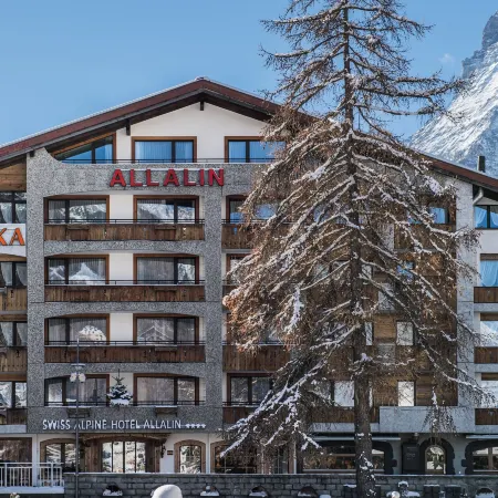 Swiss Alpine Hotel Allalin