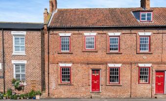Papist Hall Cottages