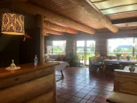 Cariboo Log Guest House Hotels in Cariboo G