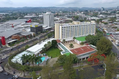 InterContinental Hotels San Salvador-Metrocentro Mall Hotels near Military Museum of the Armed Forces of El Salvador