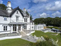 Penally Manor - Luxurious Manor House - Tenby Hotels in Penally