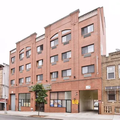 Phoenix Hotel Brooklyn Sunset Park Hotels near Brooklyn Flea