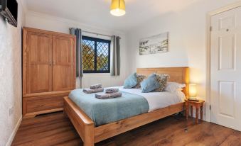 Hazelglade Cottage - Hot Tub, Games Room, Pet Friendly