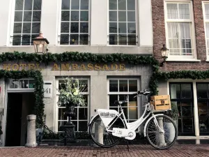 Ambassade Hotel