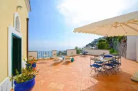 Casa Alessia - Big Terrace on the Sea Ideal for Large Families - Villas