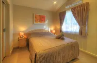Tasman Holiday Parks - Rollingstone Hotel di Rollingstone