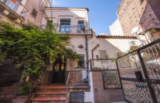 特倫託廣場菲利尼之家酒店