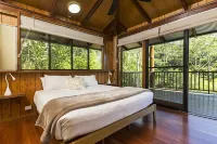 Rose Gums Wilderness Retreat Hotels in Malanda