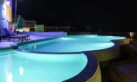 Aagantuk Resort - Pools