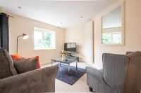 Apartment 9 Hotels in Ворксоп