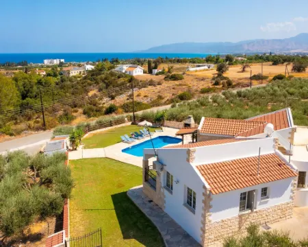 Villa Thea in Neo Chorio Hotels in Neokhorio