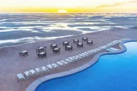 Laguna Shores Resort - Uima-altaat