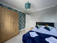Luxurious Kitchen Lrg Bedrooms Holiday FreeParking
